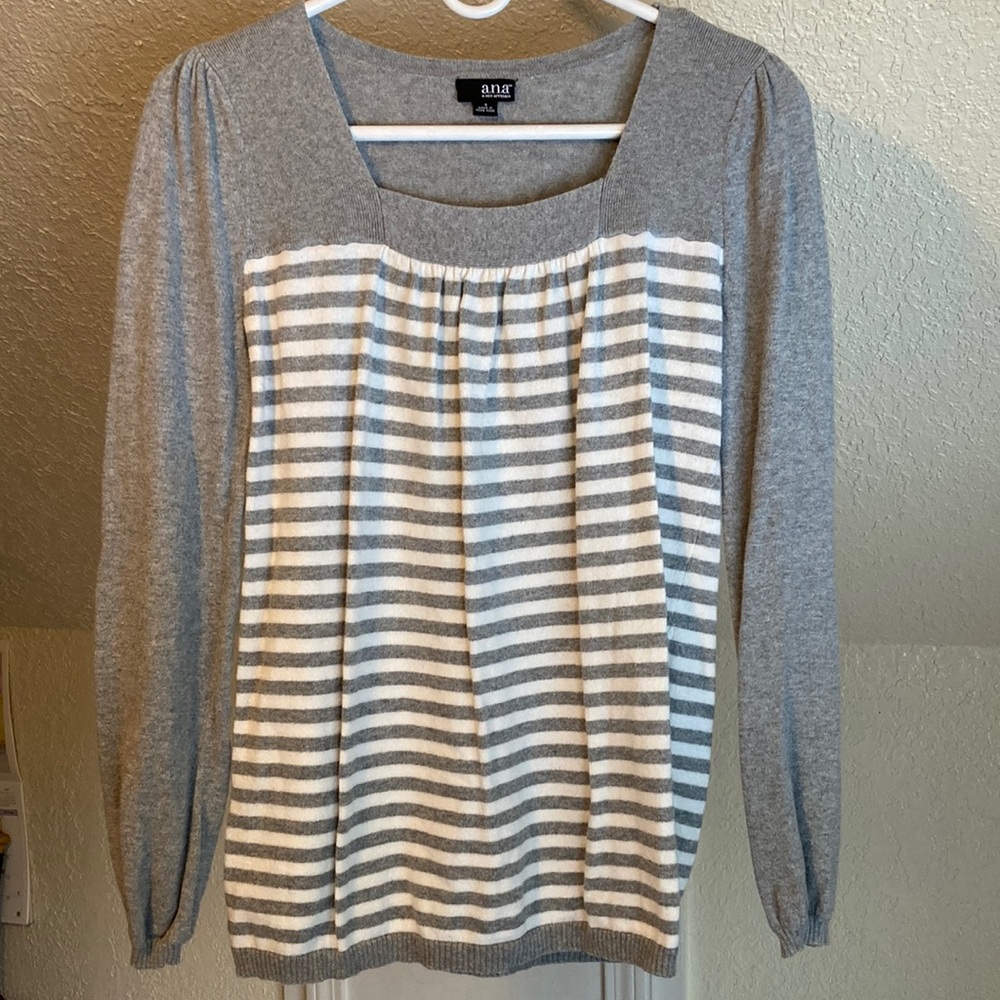 ANA women’s size small shirt